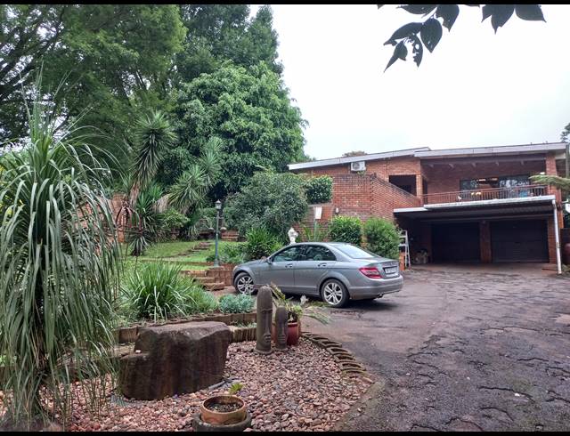 3 BEDROOM HOUSE TO LET IN CLARENDON